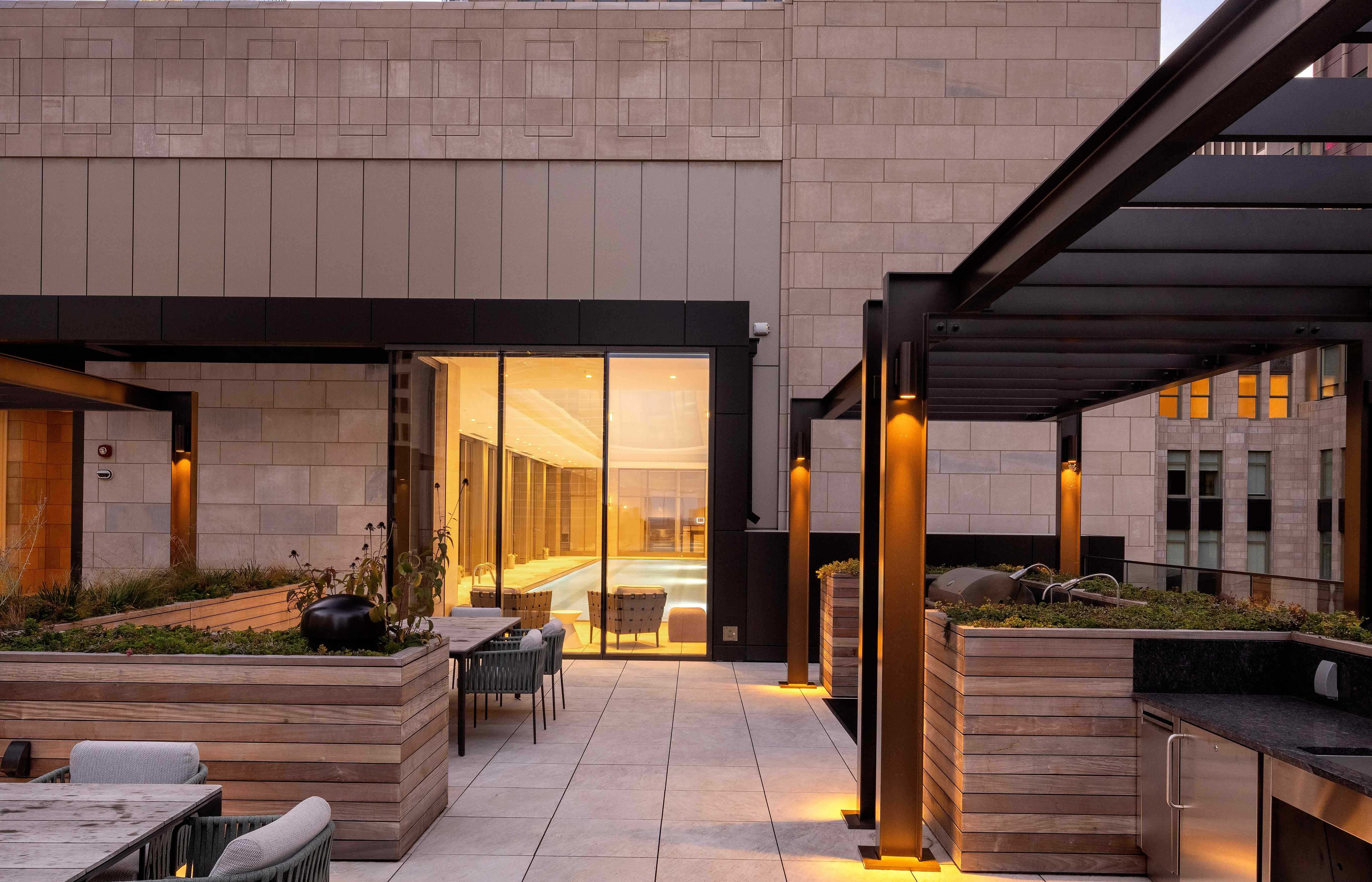 luxury living on chicago's magnificent mile